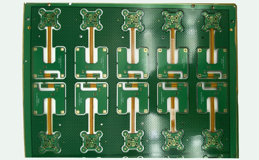 四層軟硬結(jié)合板 四層軟硬結(jié)合板