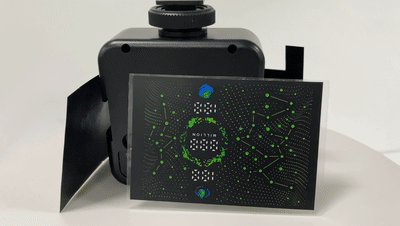 3D曲面屏模組實(shí)拍圖 3D曲面屏模組實(shí)拍圖